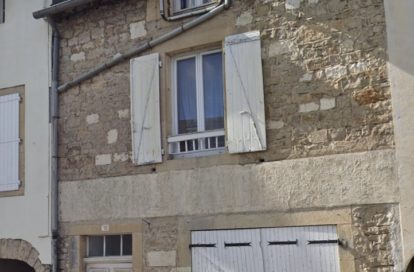 Maison de ville à SEVERAC LE CHATEAU (12150) - 3011433676