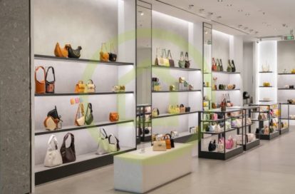 Chaussures et accessoires à NICE (06300) - 3011438287