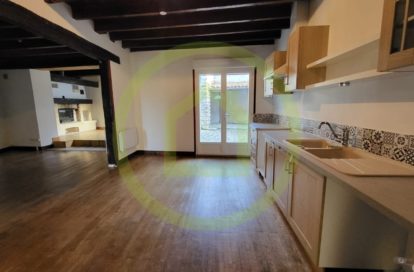 Maison à RUELLE SUR TOUVRE (16600) - 3011437704