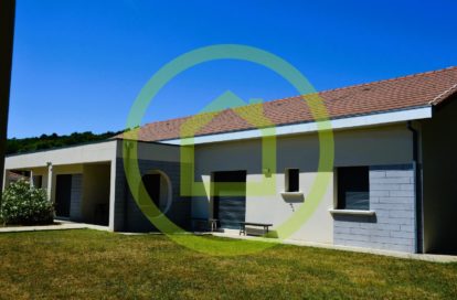 Villa d’architecte à COMMELLE (38260) - 3011440663