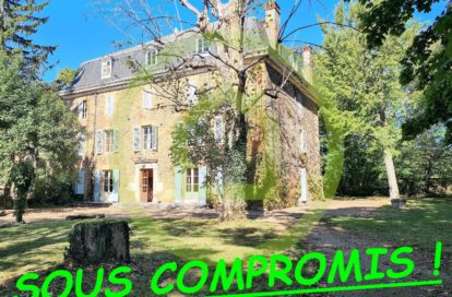 Maison bourgeoise à LA COTE SAINT ANDRE (38260) - 3011433217