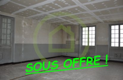 Loft/Atelier/Surface à LA COTE-SAINT-ANDRE (38260) - 3011429444