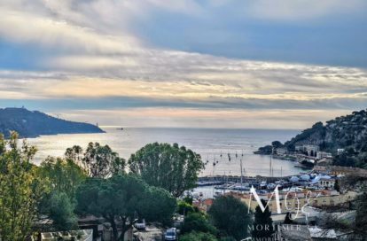 Appartement à VILLEFRANCHE SUR MER (06230)