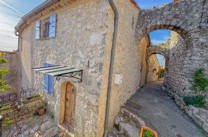 Maison à MONS (83440) - 3011439341