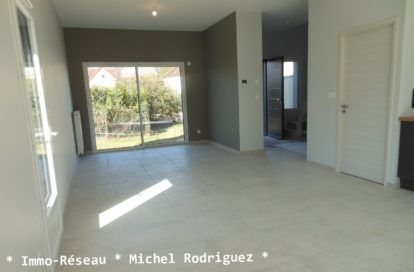 Maison à SAINT PRYVE SAINT MESMIN (45750) - 3011439623