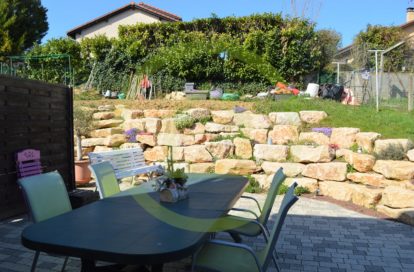 Maison mitoyenne à JASSANS-RIOTTIER (01480) - 3011429934