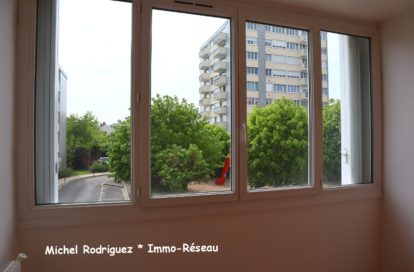 Appartement à SAINT JEAN LE BLANC (45650) - 3011432408