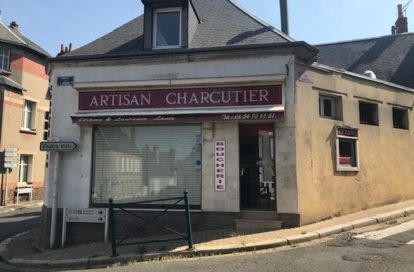 Local commercial à MONDOUBLEAU (41170) - 3011432829