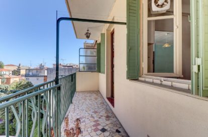 Appartement à NICE (06100)