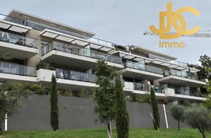 Appartement à AURIBEAU SUR SIAGNE (06810)