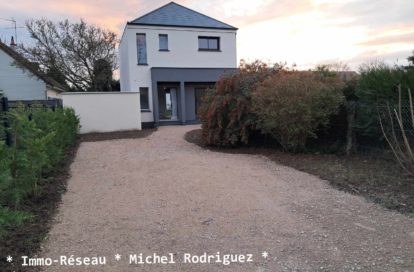 Maison à SAINT PRYVE SAINT MESMIN (45750) - 3011439200