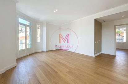 Appartement à MENTON (06500)