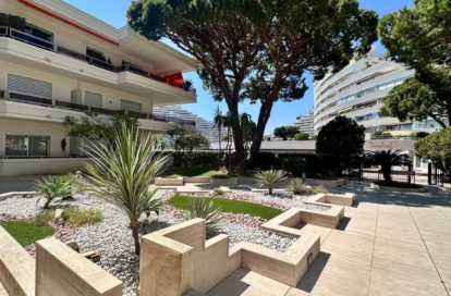 Appartement à VILLENEUVE LOUBET (06270) - 3011441603