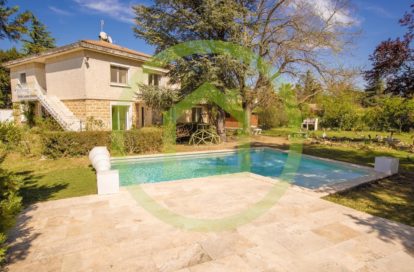 Maison de caractère à AVIGNON (84000)