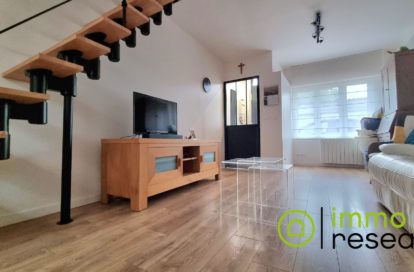 Maison à LA CHAPELLE D&rsquo;ARMENTIERES (59930)