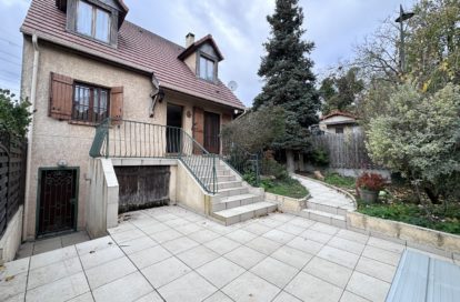Maison à VILLETANEUSE (93430) - 3011442212