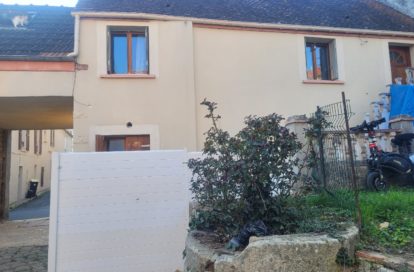 Studio cabine à CHAUMES EN BRIE (77390) - 3011443330