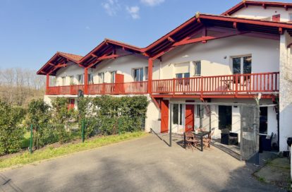 Appartement en rez-de-jardin à ARBONNE (64210) - 3011443547