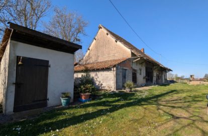 Maison à rénover à SAINT BONNET EN BRESSE (71310) - 3011438023