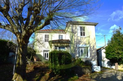 Maison bourgeoise à 5 MINUTES LA COTE SAINT ANDRE (38260) - 3011439988