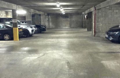 Parking intérieur à PARIS 17EME ARRONDISSEMENT (75017) - 3011441225
