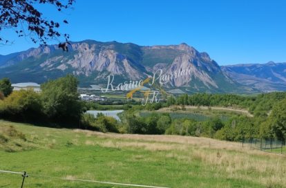 Terrain constructible à CLARET (05110) - 3011441261