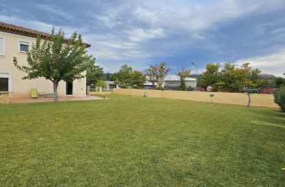 Immeuble à ROGNAC (13340) - 3011441682