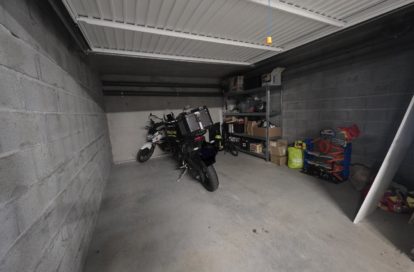 Garage à PIETROSELLA (20166) - 3011442143