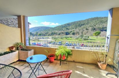 Appartement à LA ROQUEBRUSSANNE (83136) - 3011442452