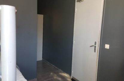 Hôtel à SAINT DENIS (93200) - 3011442949