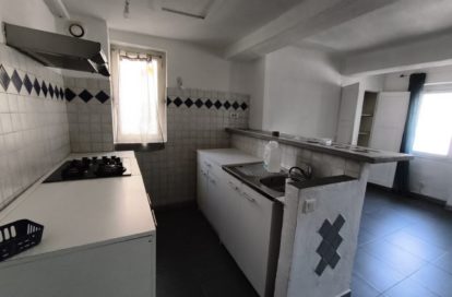 Immeuble à rénover à GONFARON (83590) - 3011443207