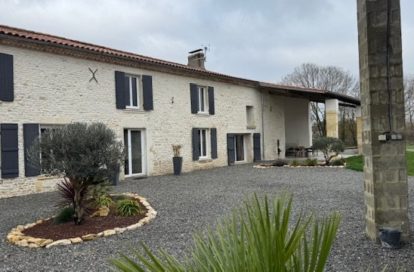 Maison vigneronne à LES TOUCHES DE PERIGNY (17160) - 3011443415
