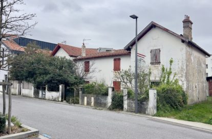 Immeuble à rénover à ANGLET (64600) - 3011443557