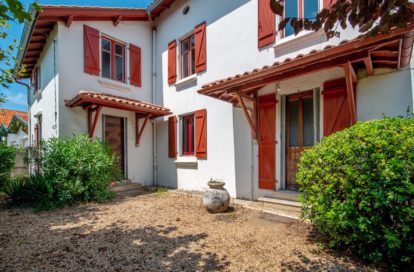 Immeuble à rénover à BIDART (64210) - 3011443610