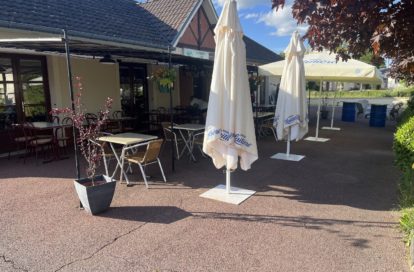 Café – Restaurant à MOUREUILLE (63700) - 3011442393