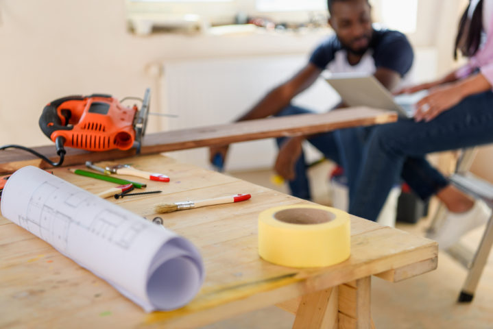Acheter un bien avec travaux : bonne affaire ou fausse économie ?