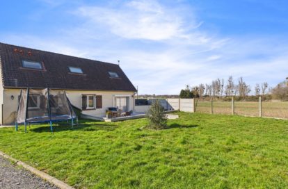 Maison à ESMERY HALLON (80400)