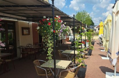 Café – Restaurant à MOUREUILLE (63700) - 3011442393