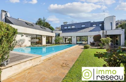 Maison bourgeoise à CHENNEVIERES SUR MARNE (94430) - 3011443131