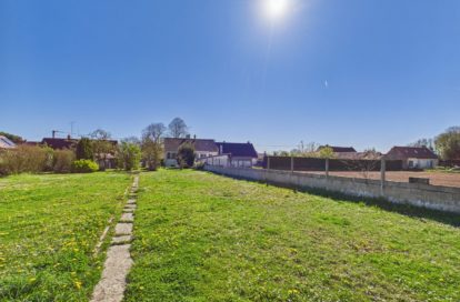 Maison à FESCAMPS (80500) - 3011443687