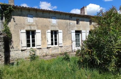 Maison à rénover à SAINT CIERS SUR GIRONDE (33820) - 3011444083