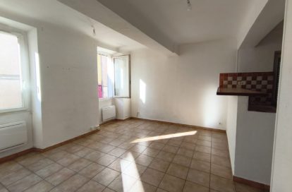 Appartement à GONFARON (83590) - 3011445052