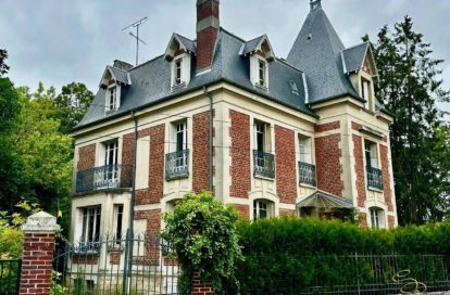 Maison de maître à COMPIEGNE (60200) - 3011444780