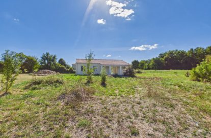 Maison à VANZAC (17500) - 3011444804