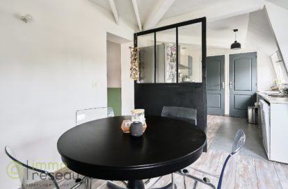 Immeuble à LA CHAPELLE D&rsquo;ARMENTIERES (59930) - 3011445646